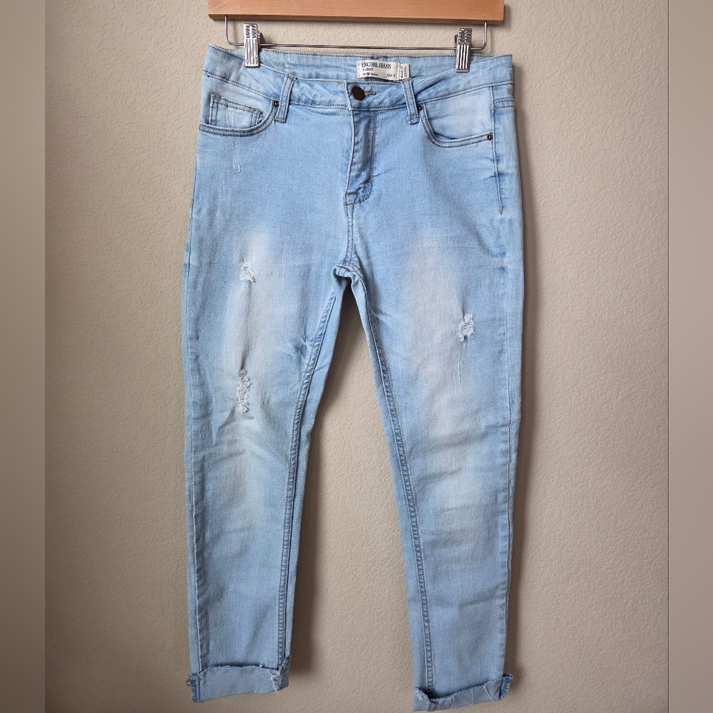 Encore Jeans Light Blue Distressed Women Jeans Size 7/9
